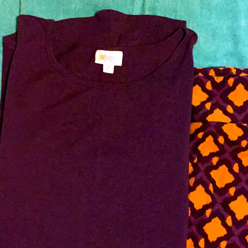 Lularoe outfit with leggings and Irma tunic